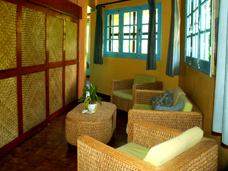 salon avec vue sur mer